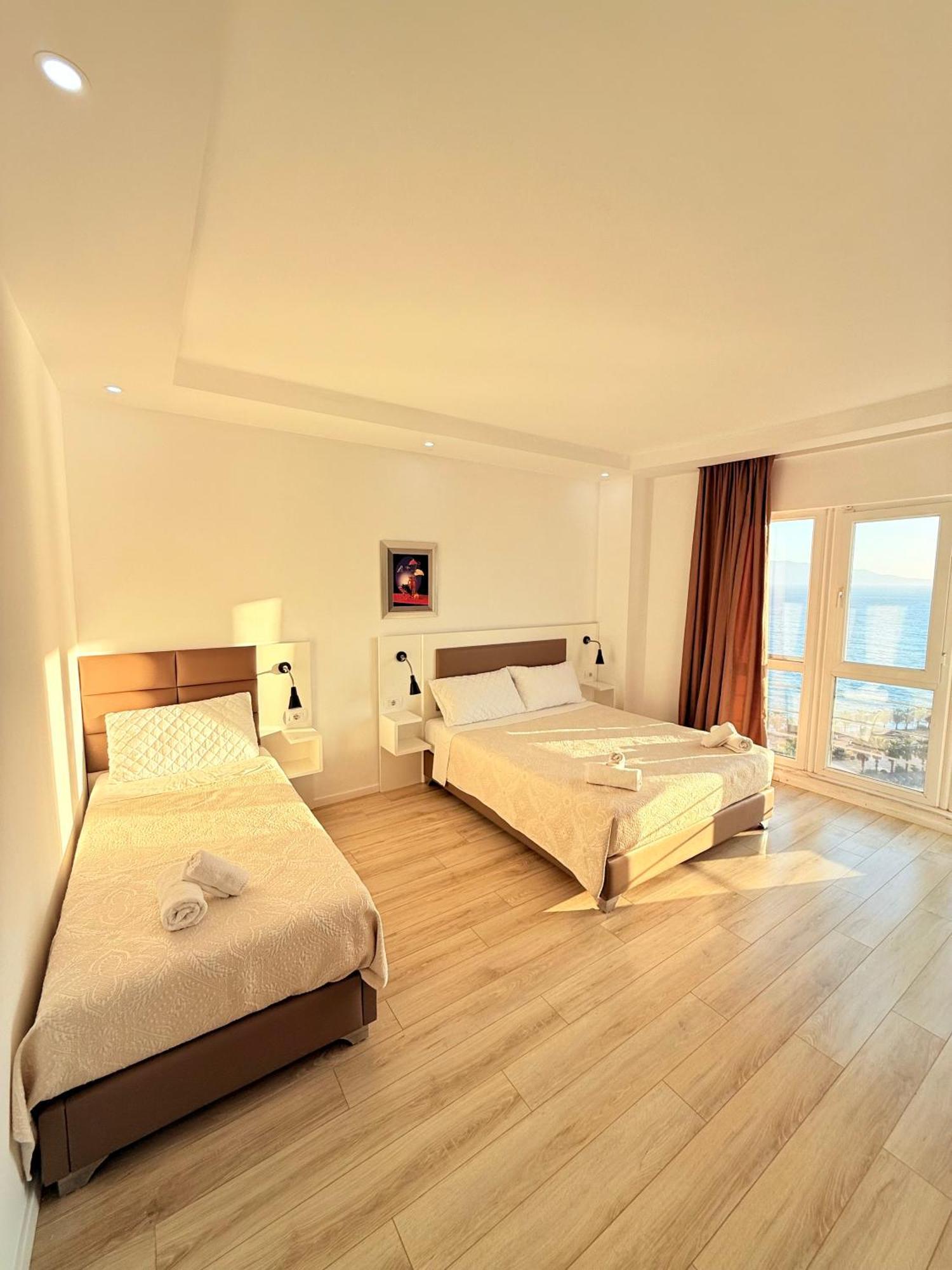 Helia Seaside Hotel Саранда Экстерьер фото