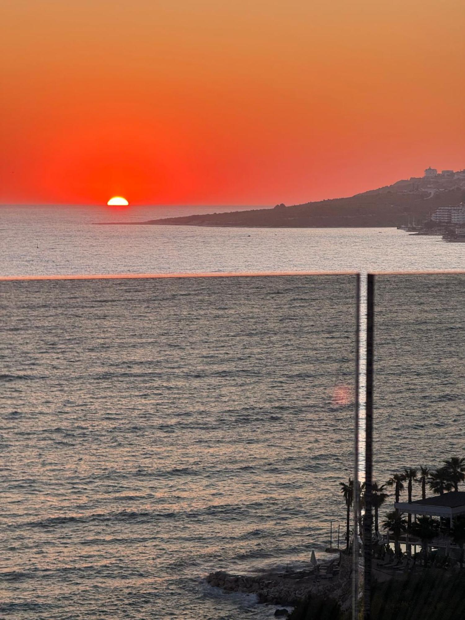Helia Seaside Hotel Саранда Экстерьер фото