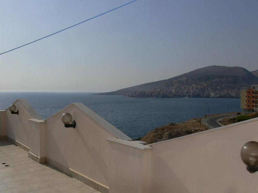Helia Seaside Hotel Саранда Экстерьер фото