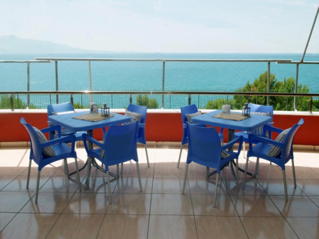 Helia Seaside Hotel Саранда Экстерьер фото